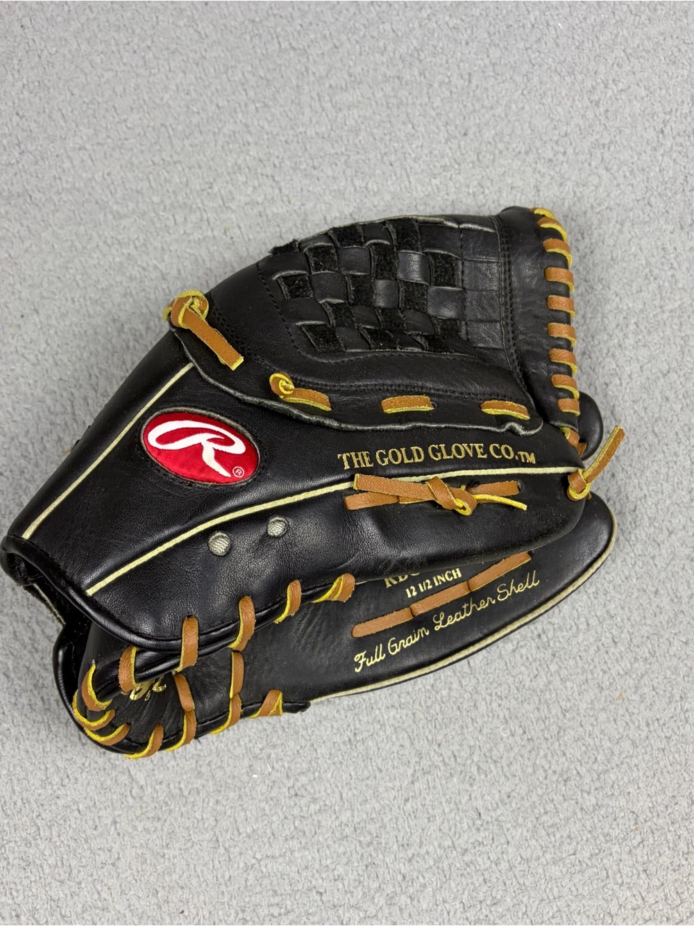 Rawlings Baseball Glove Black Leather with Tan Laces Right Handed RBG36BW 12.5”